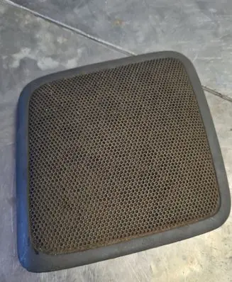 Side speaker trim/cover