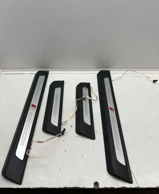Audi Q7 4M sill trim set (inner) 4M8947406A 4M8947405A 4M0947418