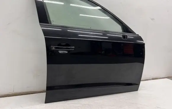 Audi A3 S3 8V Front door 