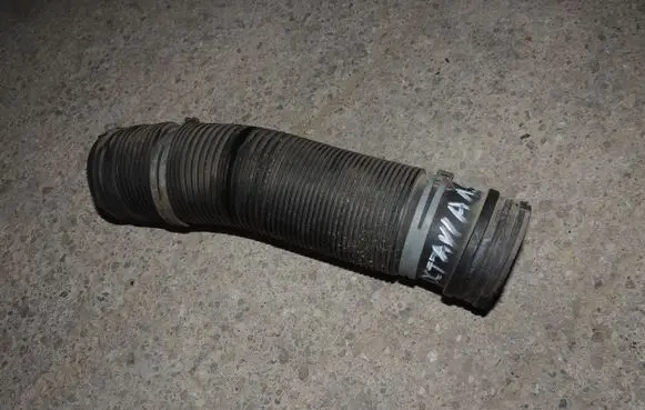 Skoda Octavia Mk1 (1U) Air intake duct part