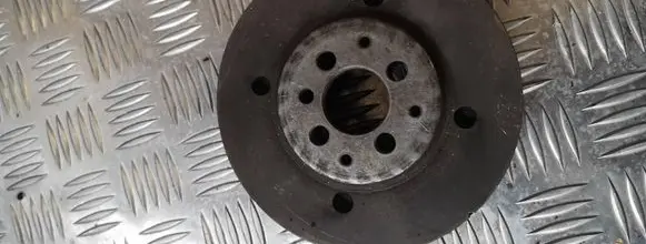 Volkswagen Golf IV Crankshaft pulley 038105243
