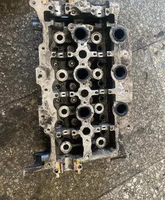 Peugeot 607 Engine head 4R806090