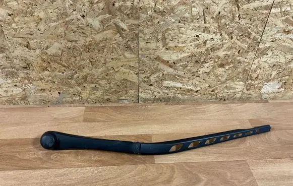 BMW 5 E60 E61 Front wiper blade arm 7035099
