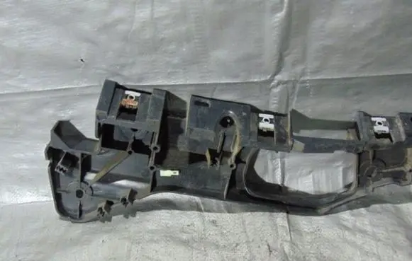 Smart ForTwo I Front bumper mounting bracket