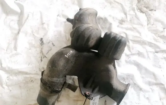 Vacuum air tank