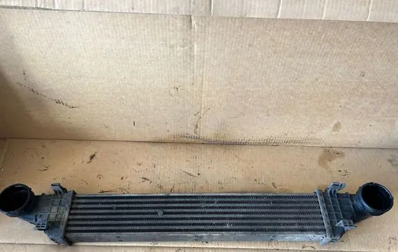 Mercedes-Benz E W211 Intercooler radiator A2115001002