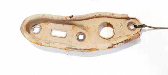 Honda Civic Bracket in trunk/boot 