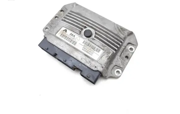 Renault Megane III Engine control unit/module 237100131R 237100132R