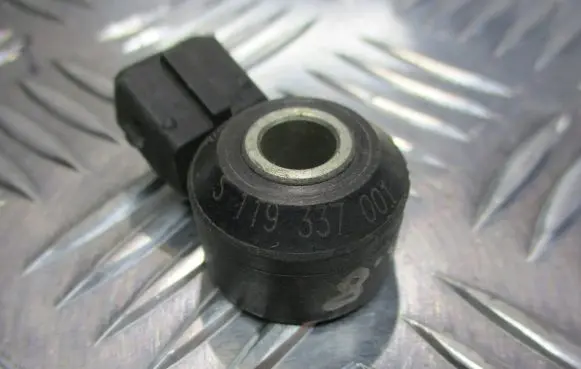 Nissan Almera Tino Detonation knock sensor S119377001