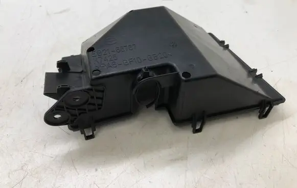 Mazda CX-7 Fuse box cover EG2166767