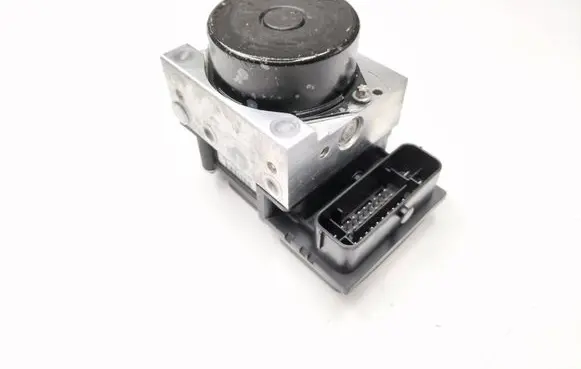 Skoda Fabia Mk2 (5J) ABS Pump 6R0907379S 6R0907379AB 6R0614117K