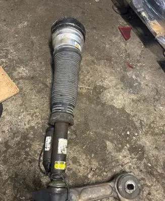 Mercedes-Benz S W220 Front shock absorber/damper