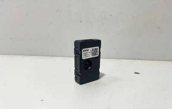 BMW X6 G06 Aerial antenna amplifier 6839355