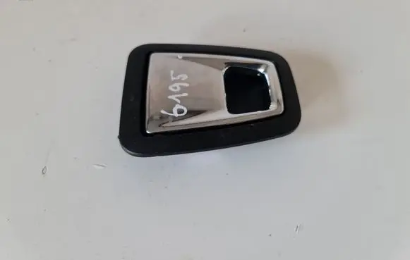 Volvo XC90 Tie down hook / loop 31462873