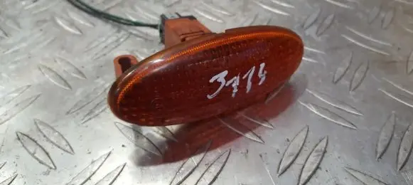 Nissan Almera Tino Front fender indicator light