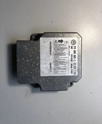 Volkswagen Touran I Airbag control unit/module 1T0909605C 3905910E