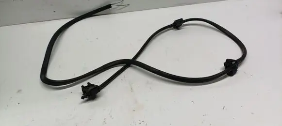 BMW X2 F39 Windshield washer spray nozzle 