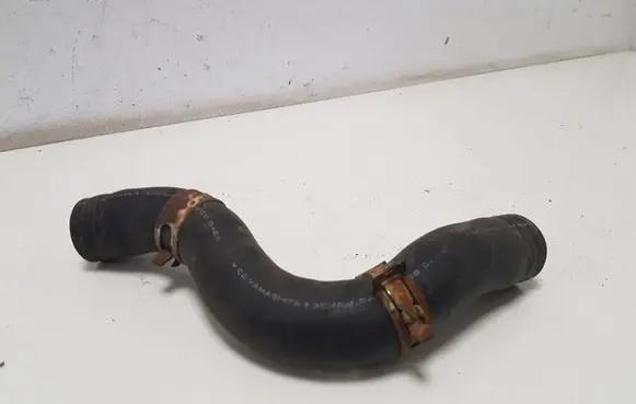 Engine coolant pipe/hose