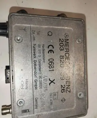 Mercedes-Benz C AMG W203 Antenna control unit 2038203926 09101113