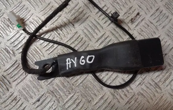 Toyota Aygo AB40 Front seatbelt buckle 308605910