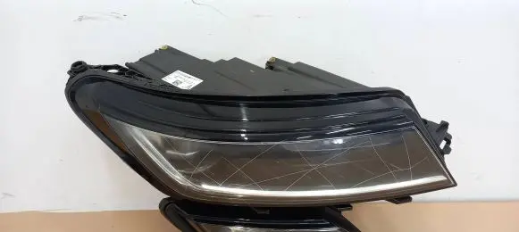 Skoda Kodiaq Headlight/headlamp 566941016H 1ZX01266926 20828204