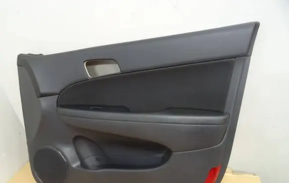 Hyundai i30 Front door card panel trim