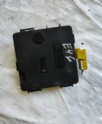 BMW X3 E83 Fuse box set 8387547