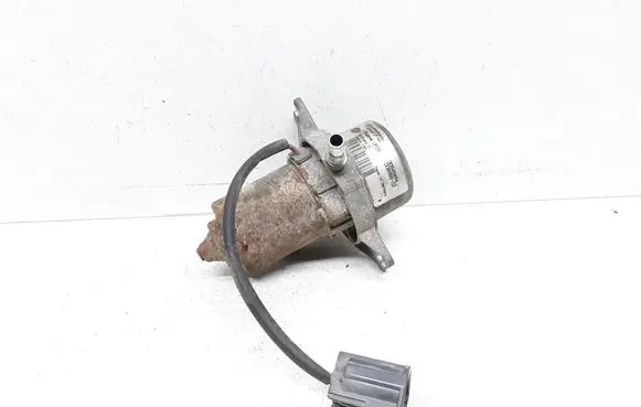 Volvo V70 Vacuum pump 86253104 30645454