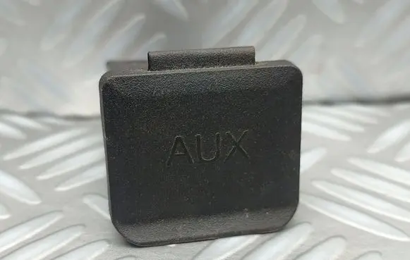 Opel Meriva B AUX in-socket connector 13339483 NAL113081871