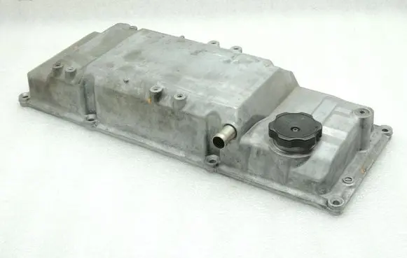 Mitsubishi Pajero Rocker cam cover ME204265