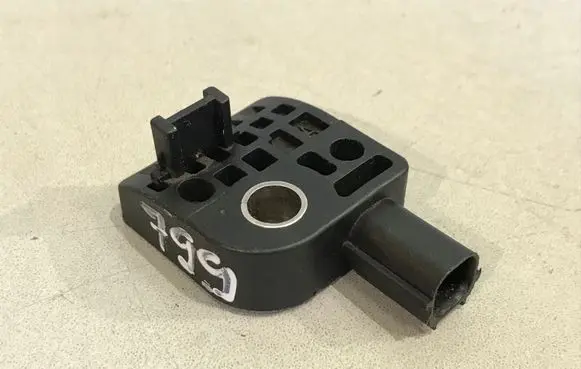 KIA Sportage Airbag deployment crash/impact sensor 959202S000 608211110CE 328170608