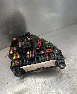 BMW 5 F10 F11 Fuse module 9234423 217033452F 0442301