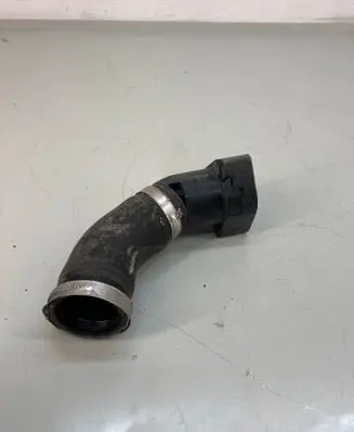 Volkswagen PASSAT B8 Intercooler hose/pipe 04L145762AD