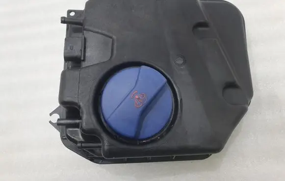 Volkswagen Touareg III Air filter box