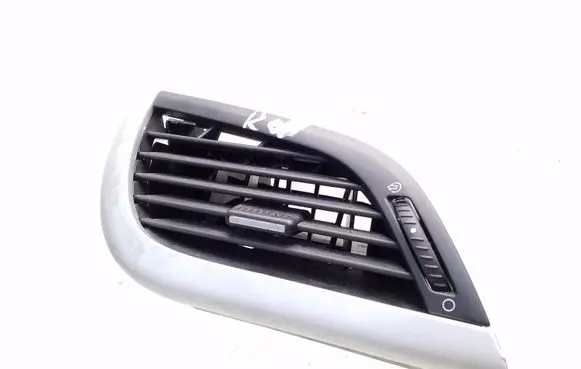 Peugeot 207 Dashboard air vent grill cover trim 9650088577