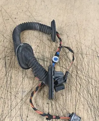 Volkswagen Touareg I Other wiring loom 8Z0972701