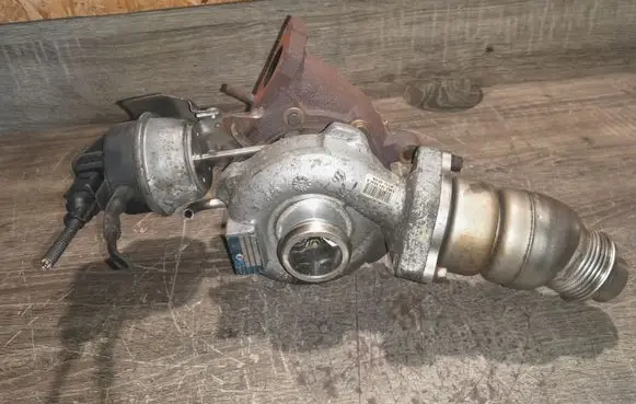 Audi A4 S4 B8 8K Turbo 53031015045D