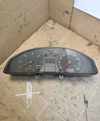 Audi A4 S4 B5 8D Speedometer (instrument cluster) 8D0919861AX 110208884001