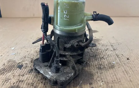 Opel Vivaro Power steering pump 491100616R A0047924A 93457191