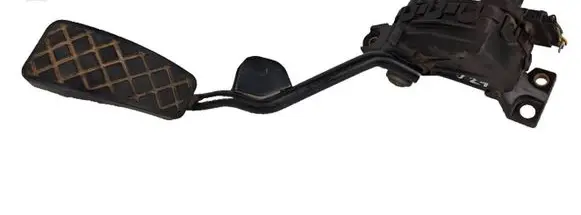 Volkswagen PASSAT B5 Accelerator throttle pedal 8D2721523E