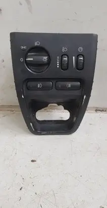 Volvo XC90 Light switch 8685452