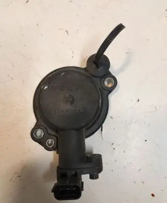 Volvo V70 Other engine bay part 30650664