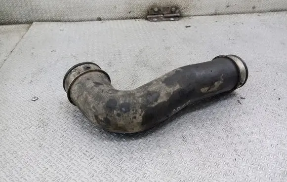 Volkswagen Golf V Intercooler hose/pipe