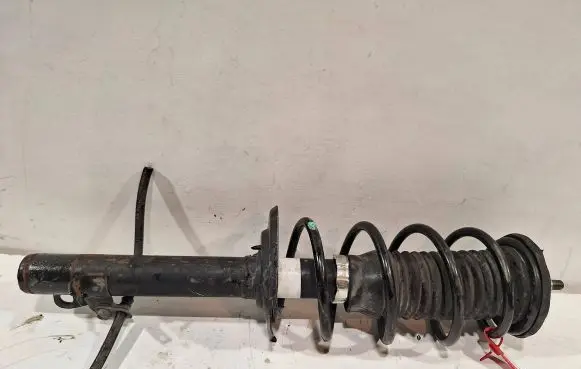 Peugeot 108 Front shock absorber/damper