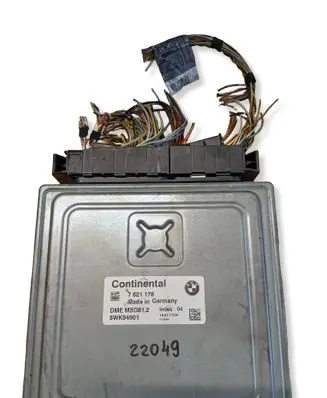 BMW 3 E90 E91 Engine control unit/module 7621178 5WK94901