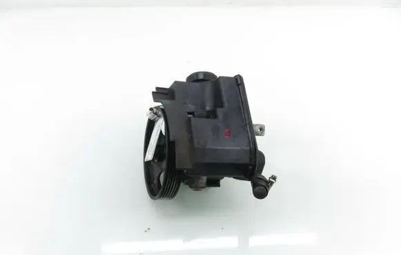 Citroen Xsara Picasso Power steering pump 9637058480
