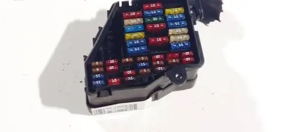Volkswagen Golf IV Fuse box set 1J1970000S