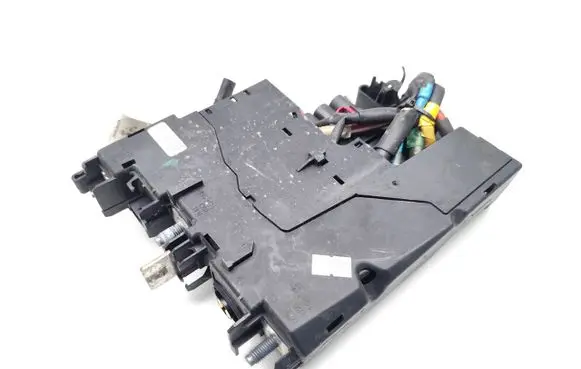 Mercedes-Benz C W204 Fuse module A2125400581