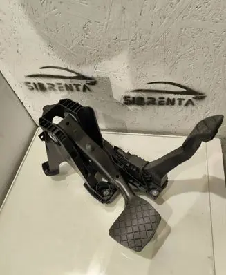 Audi Q3 8U Accelerator throttle pedal 5Q1723503J 6PV01062113