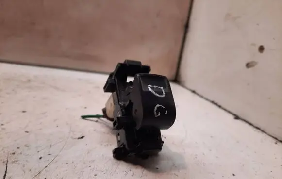 Toyota RAV 4 (XA30) Electric window control switch 1928292